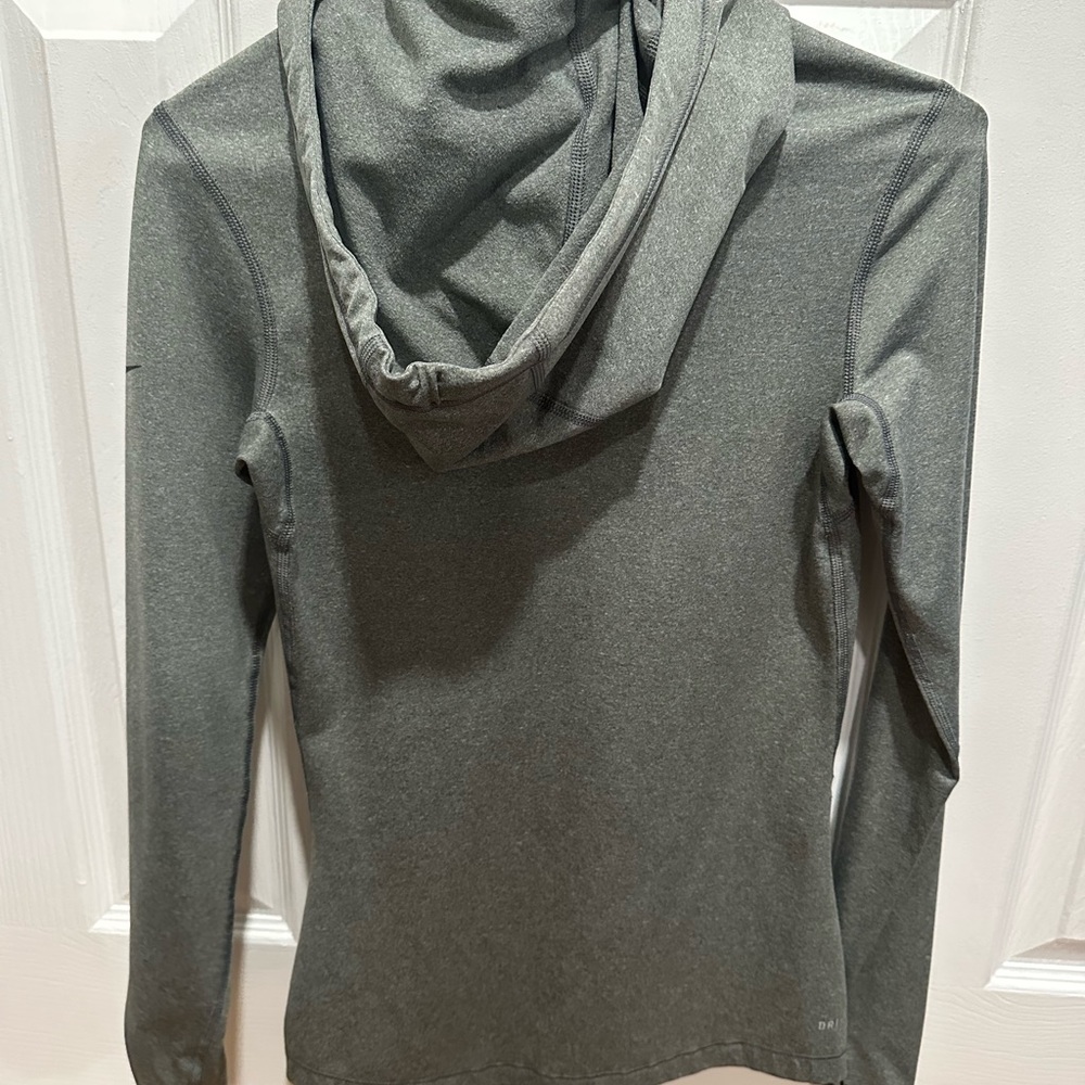 Nike pullover